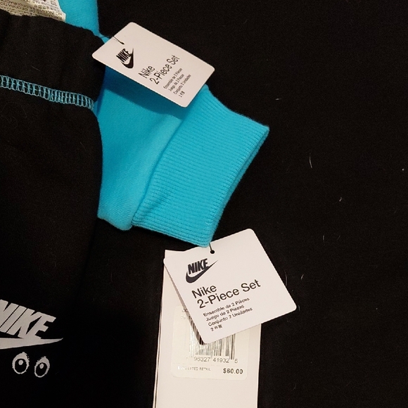 Nike Boys Two Piece Hoodie and Sweatpants - Picture 3 of 5
